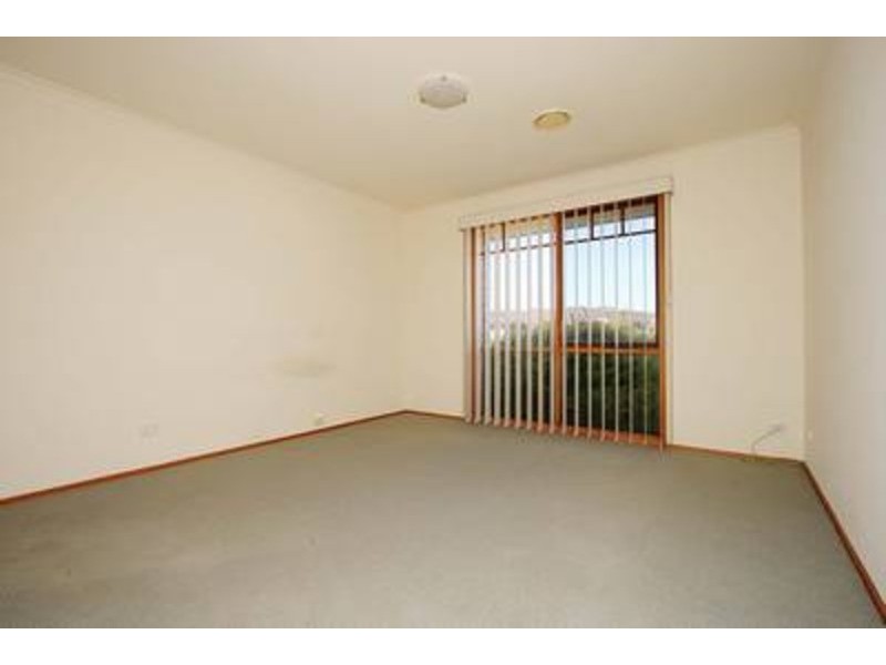 13 Chircop Close, Sydenham VIC 3037