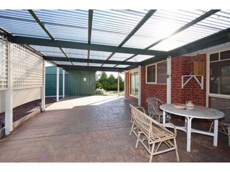 13 Chircop Close, Sydenham VIC 3037