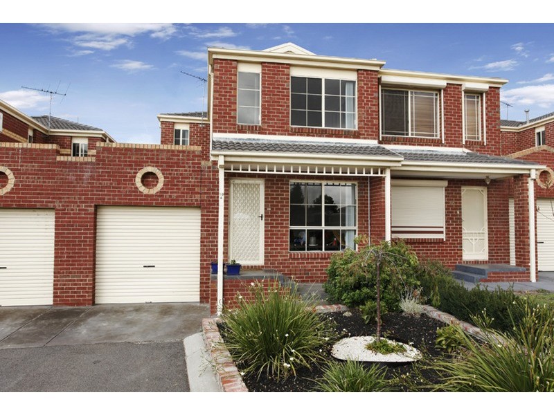 10a Village Avenue, Taylors Lakes VIC 3038