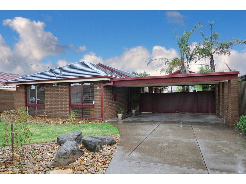 4 Bunarong Close, Keilor Downs VIC 3038