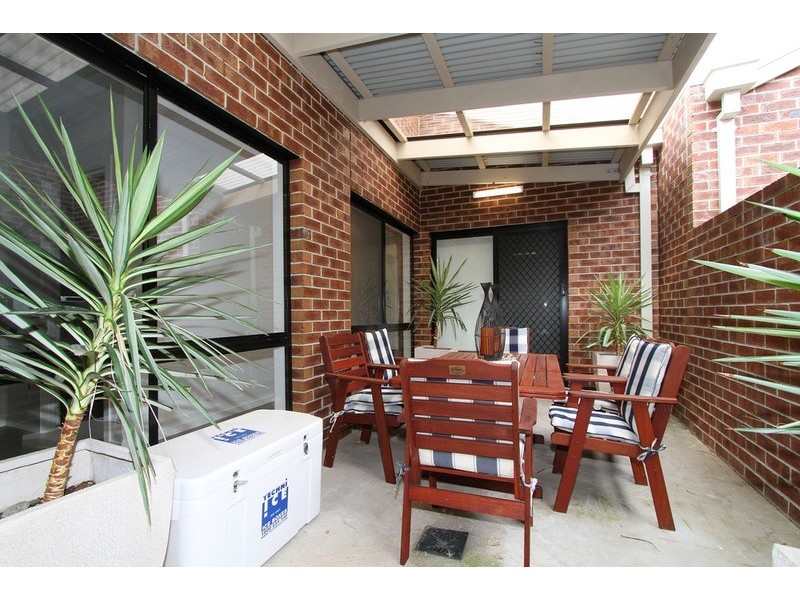 31a Delbridge Drive, Sydenham VIC 3037