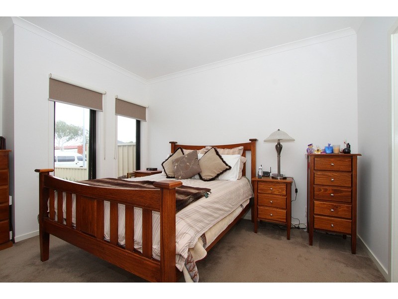 31a Delbridge Drive, Sydenham VIC 3037