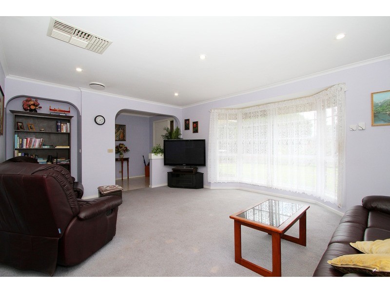 6 Mathis  Avenue, Keilor Downs VIC 3038