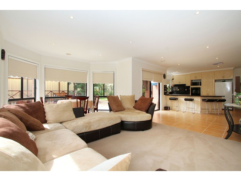 5 Wetherby Court, Hillside VIC 3037