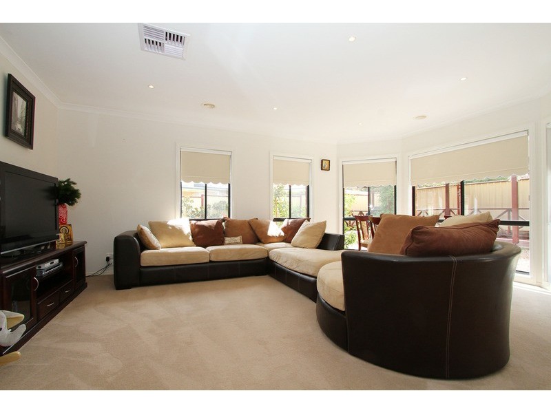 5 Wetherby Court, Hillside VIC 3037