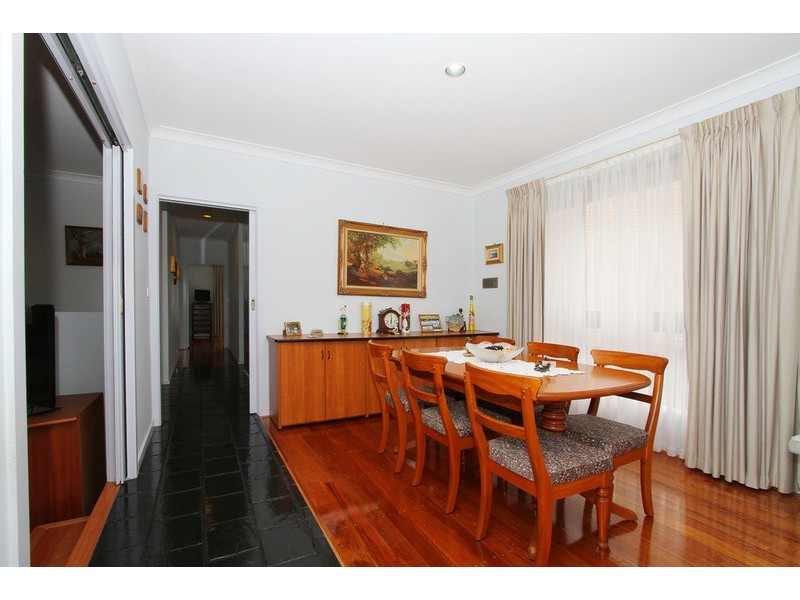 8 Mathis Avenue, Keilor Downs VIC 3038