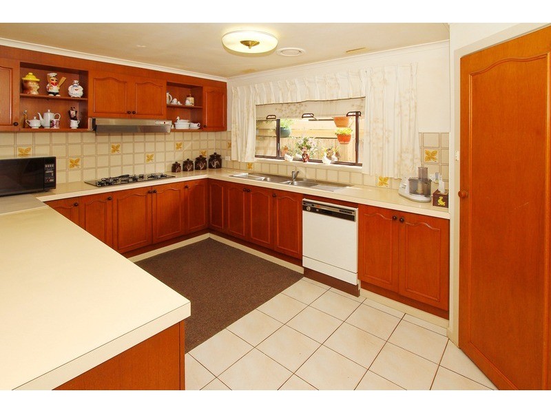 60 Apollo Road, Taylors Lakes VIC 3038
