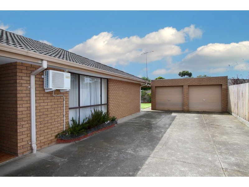 60 Apollo Road, Taylors Lakes VIC 3038