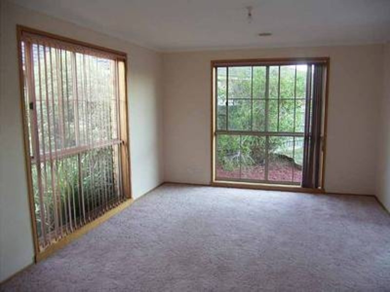 2/53 Dundee Way, Sydenham VIC 3037