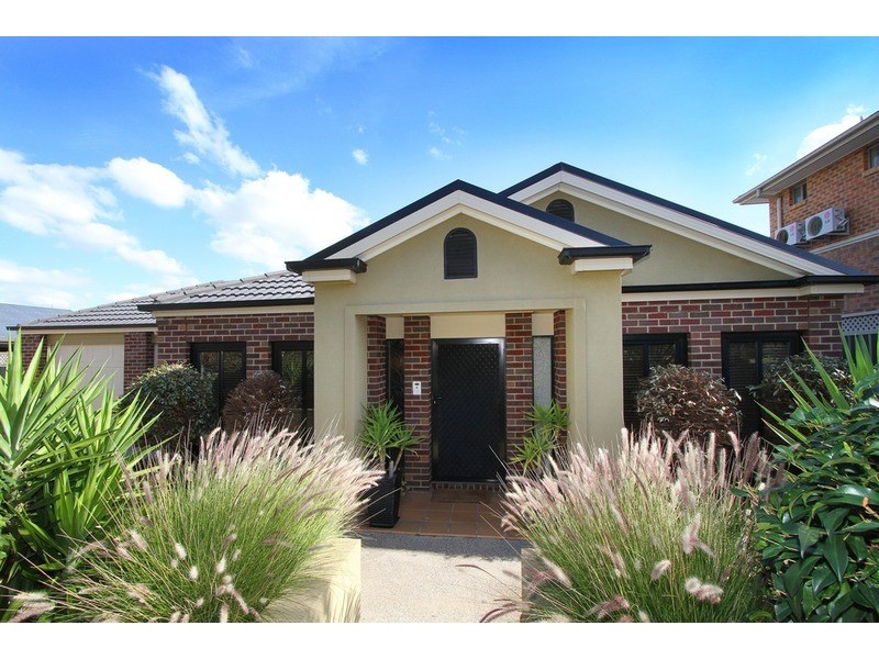 15 Warrens Brook  Road, Hillside VIC 3037