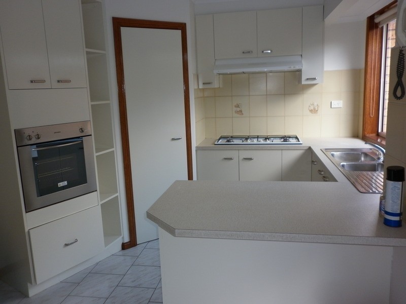 1/17 Yeats Drive, Delahey VIC 3037