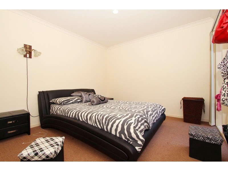 14 Sarkis Mews, Hillside VIC 3037