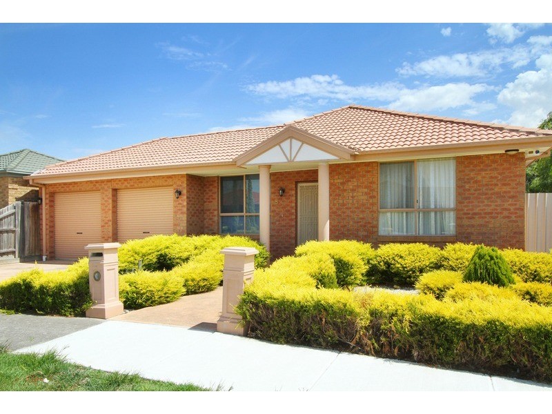 8 Rosehedge Drive, Sydenham VIC 3037