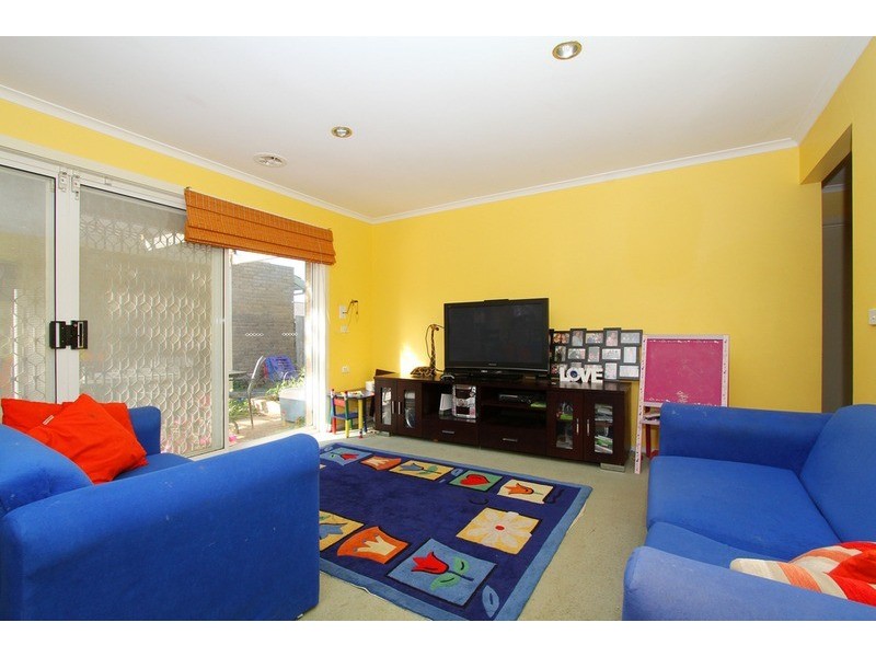 18 Thistle Court, Delahey VIC 3037