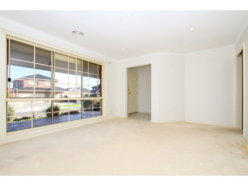 25 Marlock Way, Delahey VIC 3037