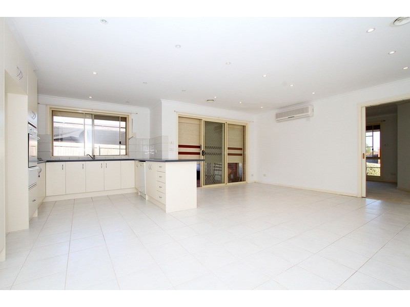 25 Marlock Way, Delahey VIC 3037