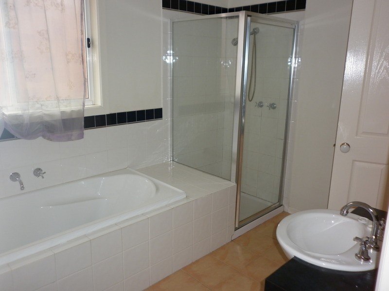 6 Mirstan Court, Hillside VIC 3037