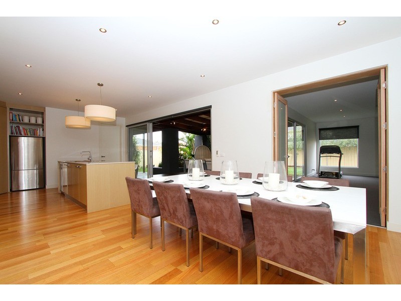 22 Shearwater  Court, Taylors Hill VIC 3037