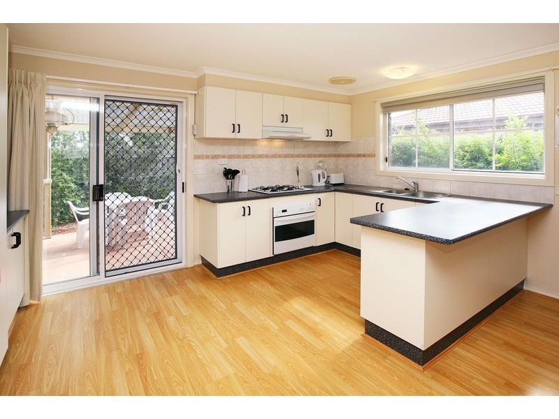 2/35 Hume  Drive, Delahey VIC 3037