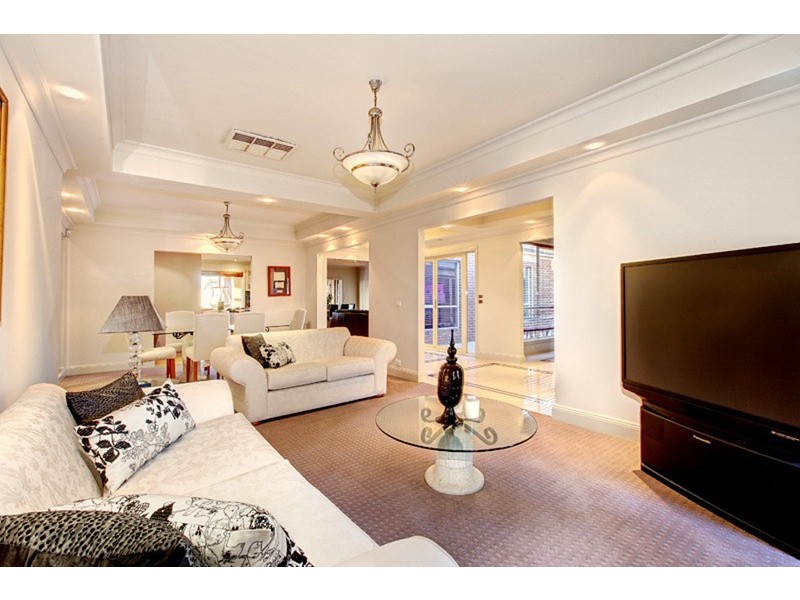 16 Balonne Close, Taylors Lakes VIC 3038