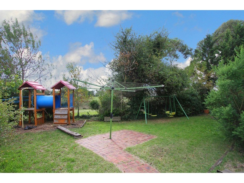 15 Laser Court, Taylors Lakes VIC 3038