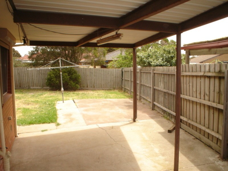 5 Stenson Road, Kealba VIC 3021