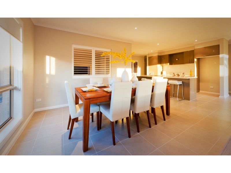 9 Saltbush Crescent, Brookfield VIC 3338