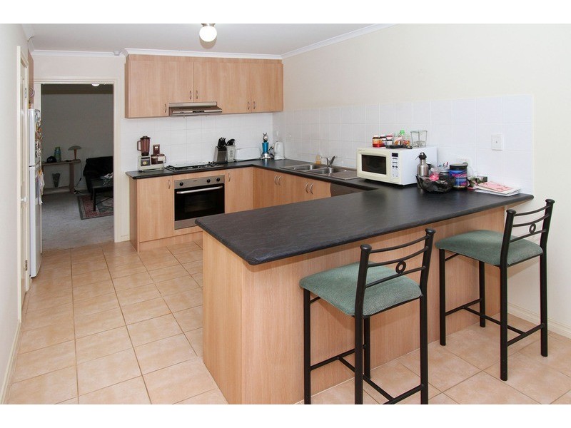 2/9 Marner Avenue, Hillside VIC 3037