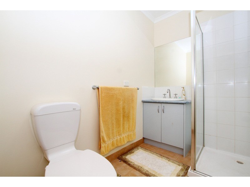 2/9 Marner Avenue, Hillside VIC 3037