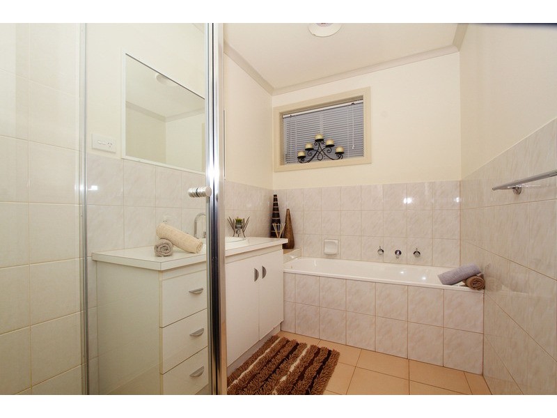 3/7 Buchanan Street, St Albans VIC 3021