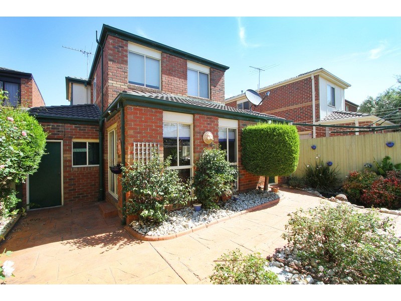 9 Munjong  Place, Delahey VIC 3037