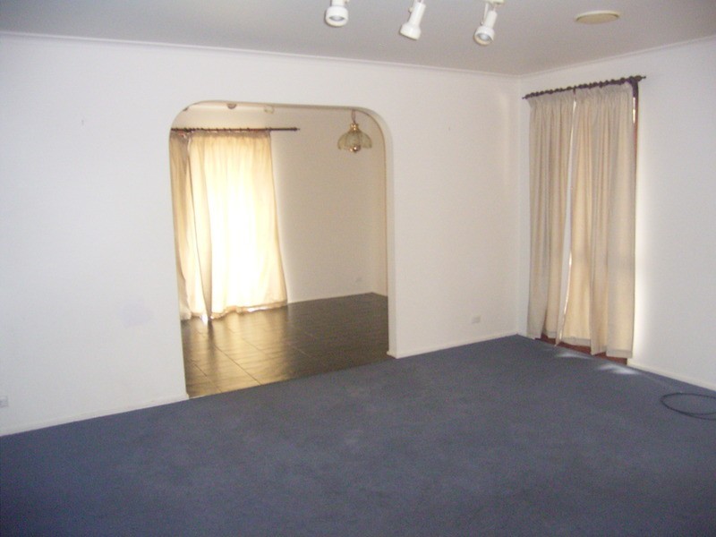 39 Rowan Drive, Kealba VIC 3021