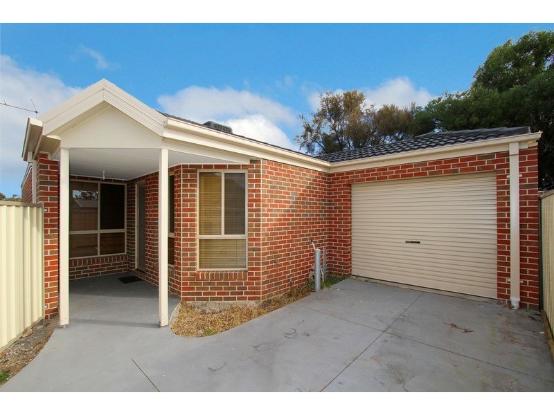 2/69 Dongola Road, Keilor Downs VIC 3038