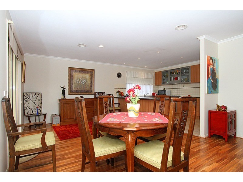 98 Brindalee Way, Hillside VIC 3037