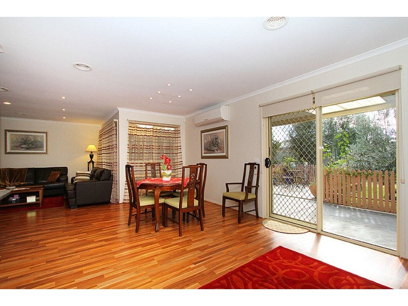 98 Brindalee Way, Hillside VIC 3037