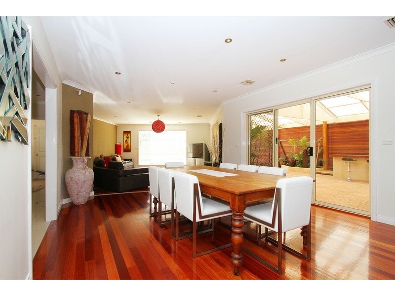 13  Strzelecki Court, Taylors Lakes VIC 3038