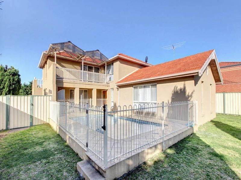 2 Thornhill Drive, Keilor Downs VIC 3038