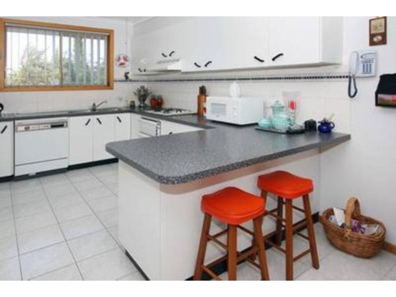 62 Saratoga Crescent, Keilor Downs VIC 3038