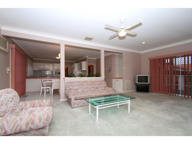 9 Messina Crescent, Taylors Lakes VIC 3038