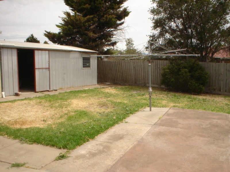 5 Stenson Road, Kealba VIC 3021