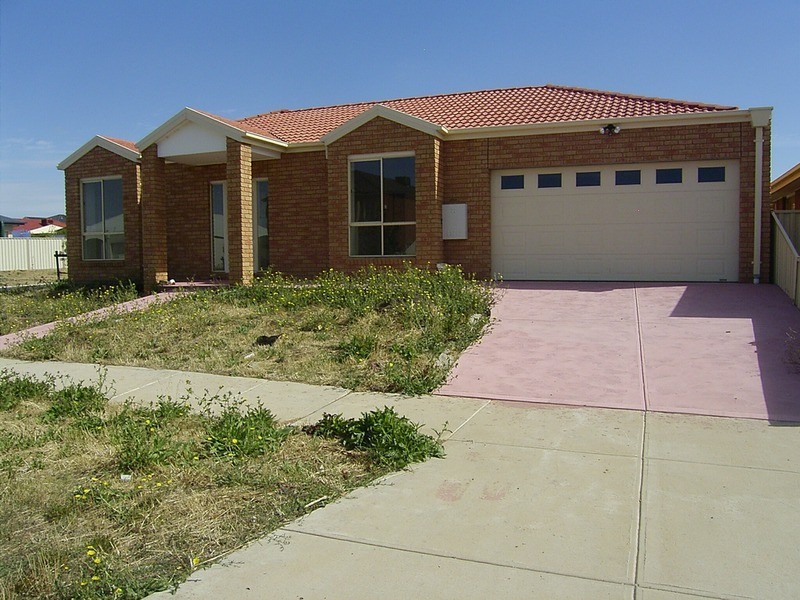14 Narrabeen Street, Taylors Hill VIC 3037