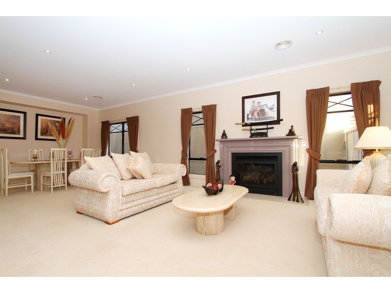 20 Topaz Drive, Hillside VIC 3037