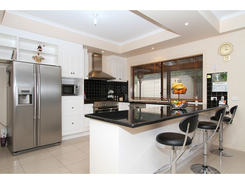 20 Topaz Drive, Hillside VIC 3037