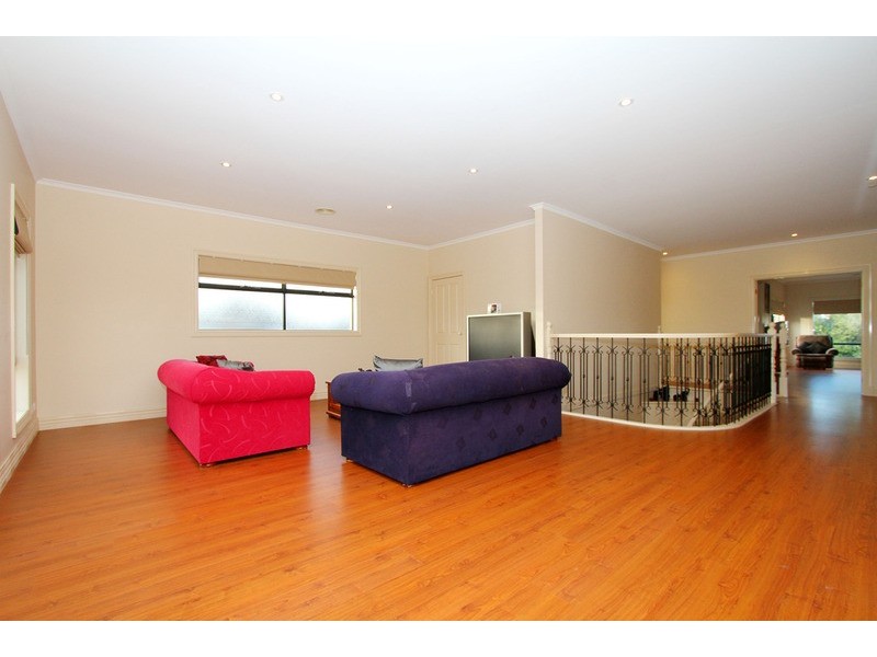 20 Topaz Drive, Hillside VIC 3037