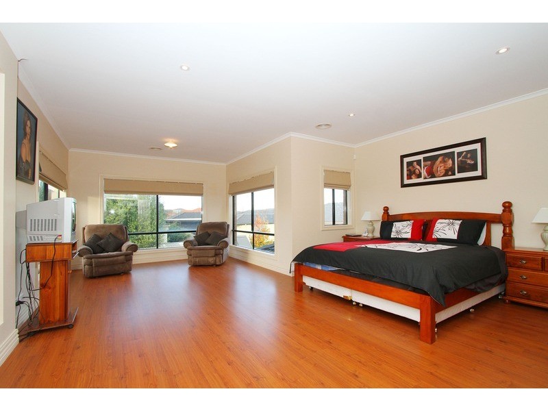 20 Topaz Drive, Hillside VIC 3037