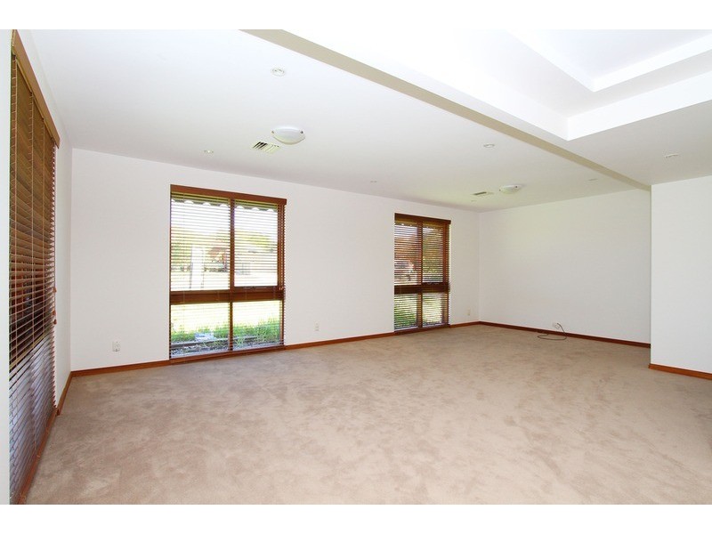 1/20 Beaumont  Court, Sydenham VIC 3037