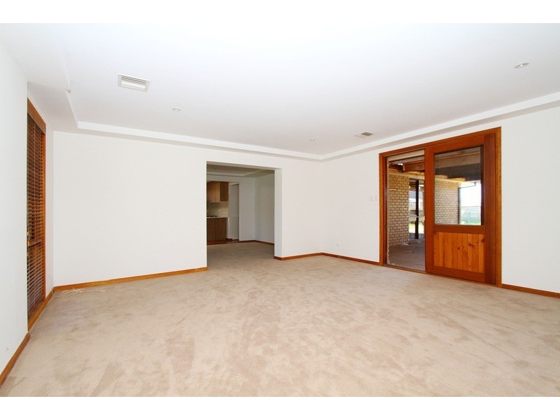 1/20 Beaumont  Court, Sydenham VIC 3037