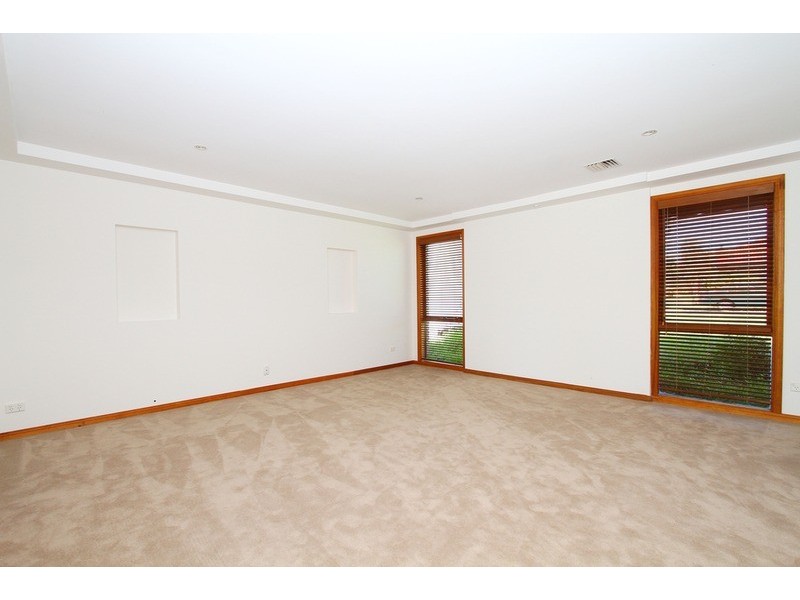 1/20 Beaumont  Court, Sydenham VIC 3037