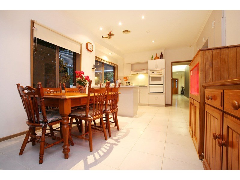 15 Laser Court, Taylors Lakes VIC 3038