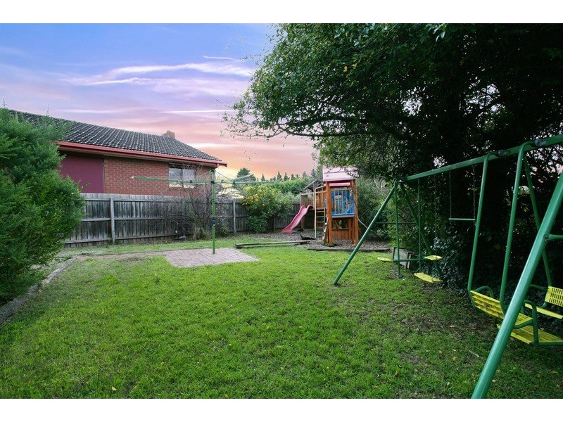 15 Laser Court, Taylors Lakes VIC 3038